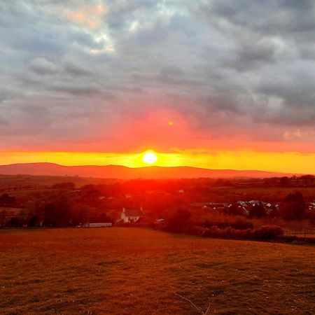 Callington Summit Camping Kit Hill Cornwall Panoramic Views Grass Pitch From 15Pn Or Bella Bell Tent 75Pn מראה חיצוני תמונה