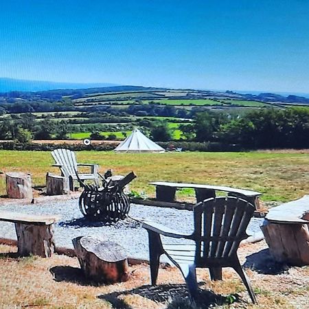 Callington Summit Camping Kit Hill Cornwall Panoramic Views Grass Pitch From 15Pn Or Bella Bell Tent 75Pn מראה חיצוני תמונה