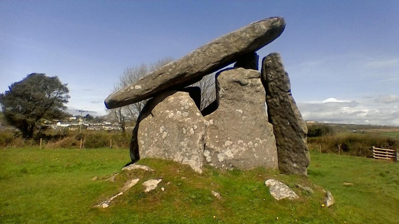 Callington Summit Camping Kit Hill Cornwall Panoramic Views Grass Pitch From 15Pn Or Bella Bell Tent 75Pn מראה חיצוני תמונה