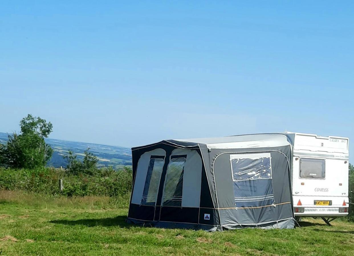 Callington Summit Camping Kit Hill Cornwall Panoramic Views Grass Pitch From 15Pn Or Bella Bell Tent 75Pn מראה חיצוני תמונה
